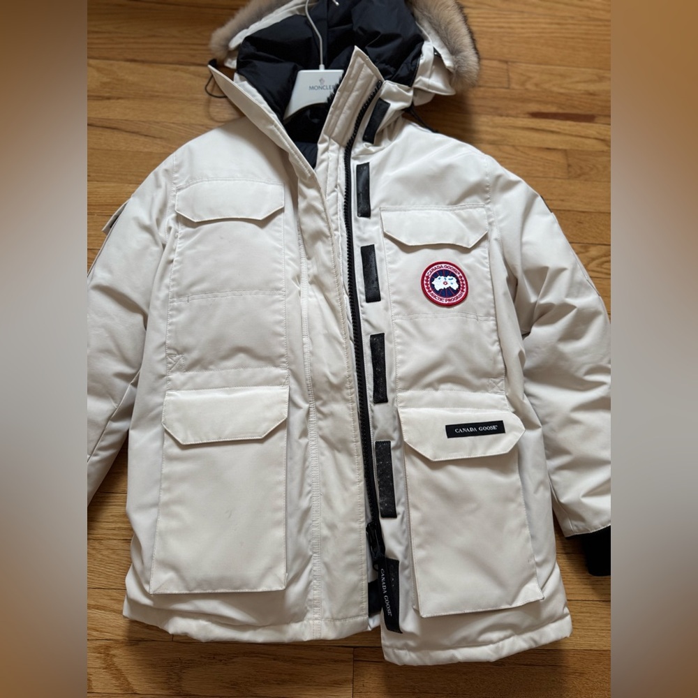 Canada Goose Cream Hooded Parka Medium